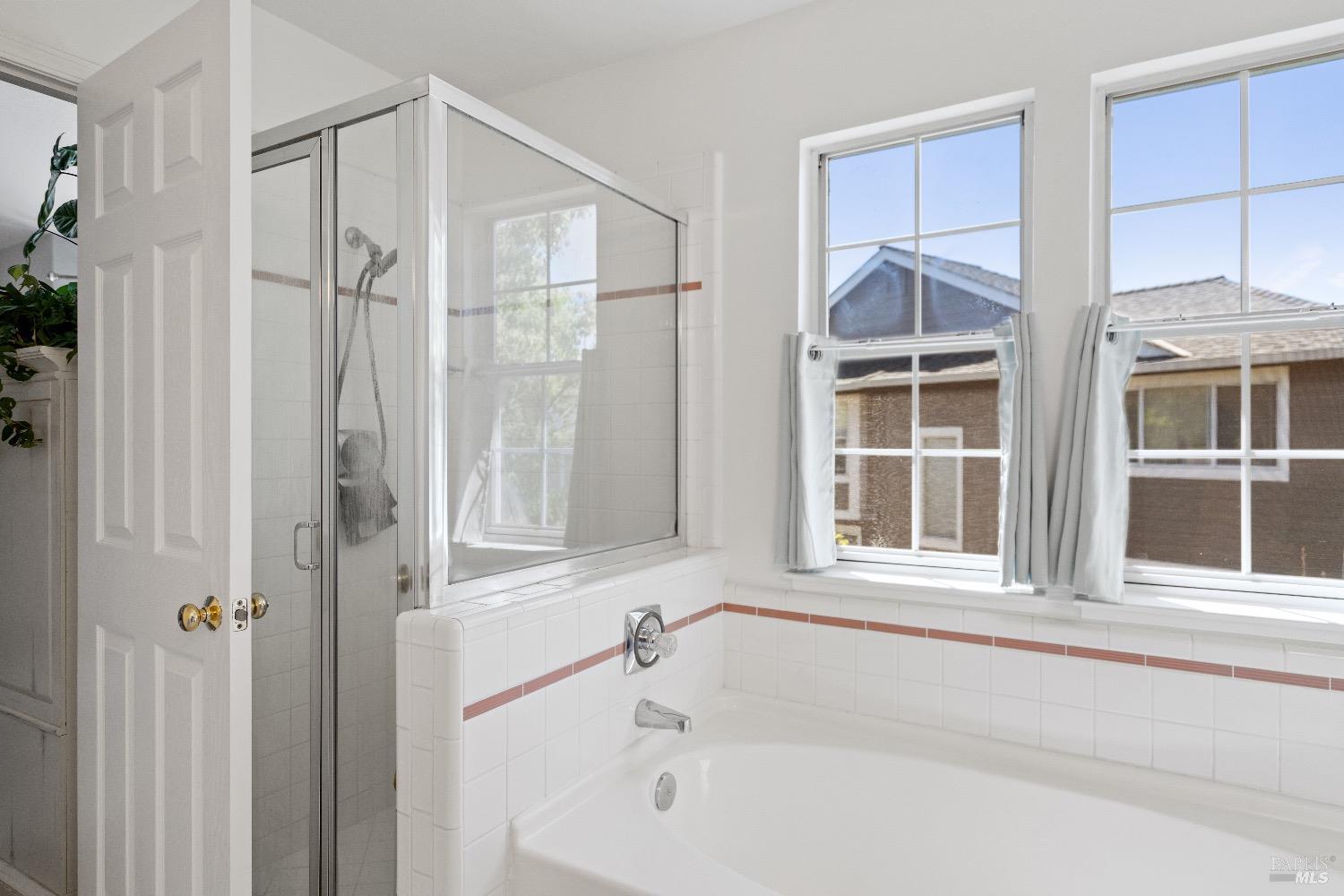 Detail Gallery Image 30 of 45 For 55 Dowitcher Way, San Rafael,  CA 94901 - 3 Beds | 2/1 Baths