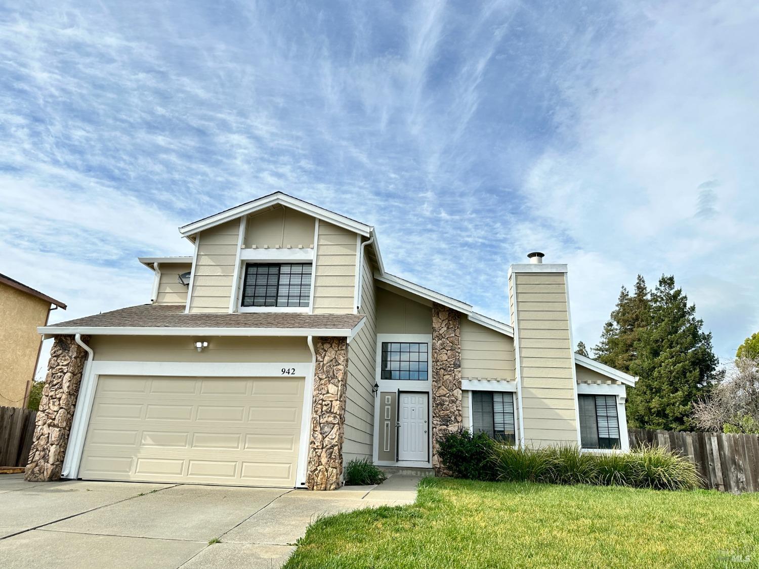Photo of 942 Hickory Ct in Fairfield, CA