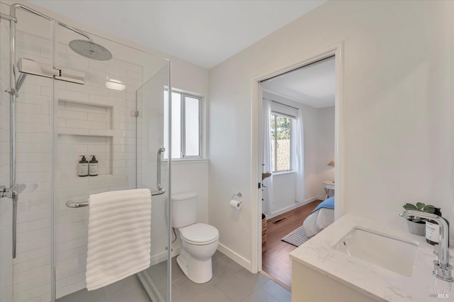 Detail Gallery Image 23 of 46 For 40 Octavia St, San Rafael,  CA 94901 - – Beds | – Baths