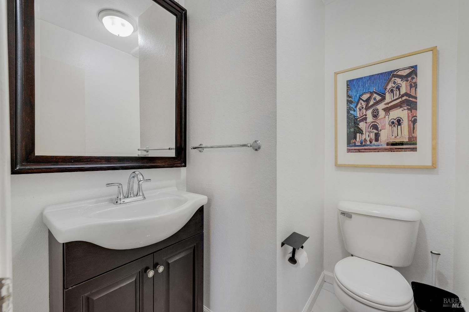 Detail Gallery Image 7 of 27 For 8350 Windmill Farms Dr, Cotati,  CA 94931 - 2 Beds | 1/1 Baths