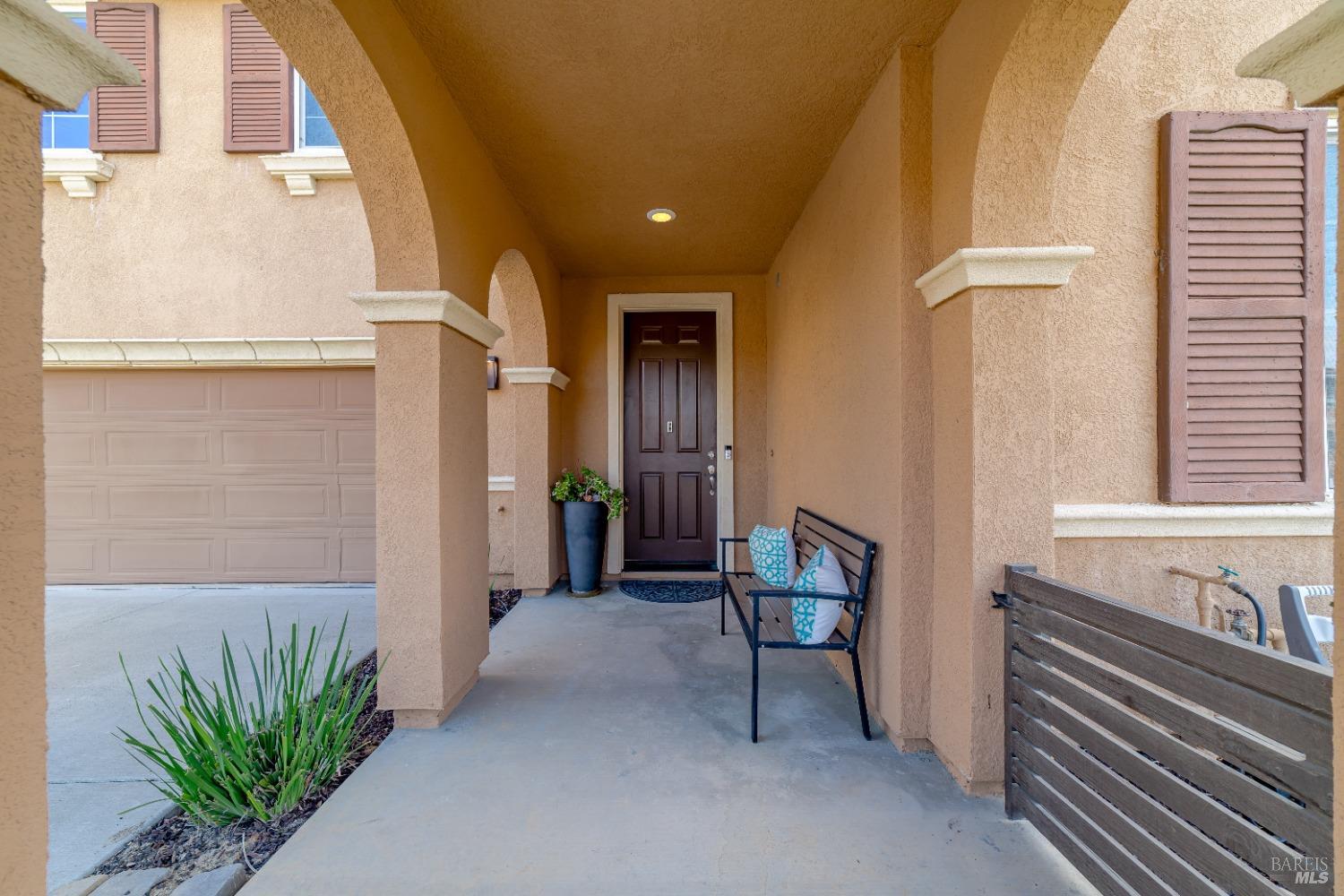 Larson Lane, Fairfield, California image 4