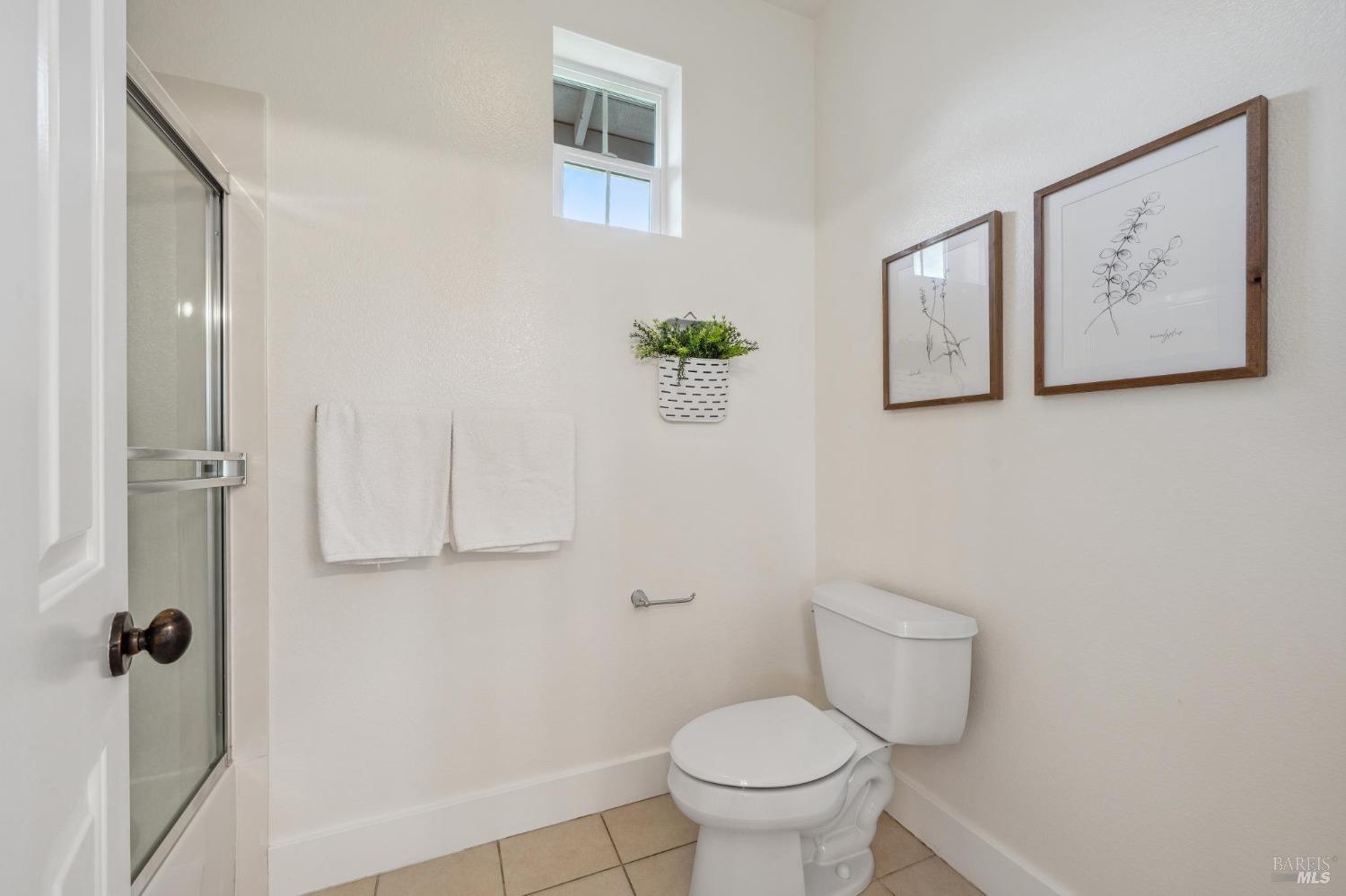 Detail Gallery Image 33 of 39 For 6 Sycamore Ct, San Rafael,  CA 94903 - 3 Beds | 2/1 Baths
