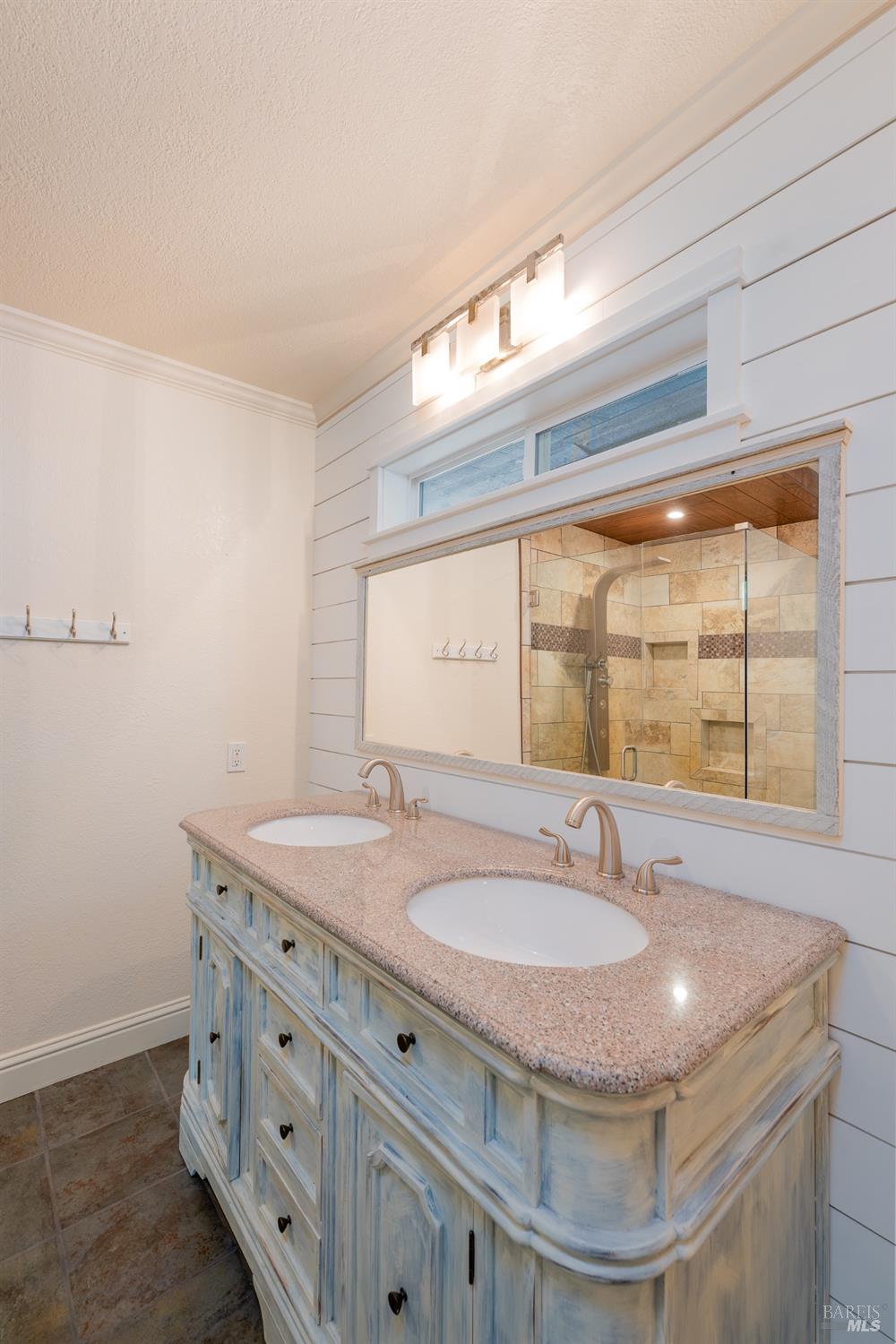 Detail Gallery Image 10 of 28 For 1901 Road B Unkn, Redwood Valley,  CA 95470 - 3 Beds | 2 Baths