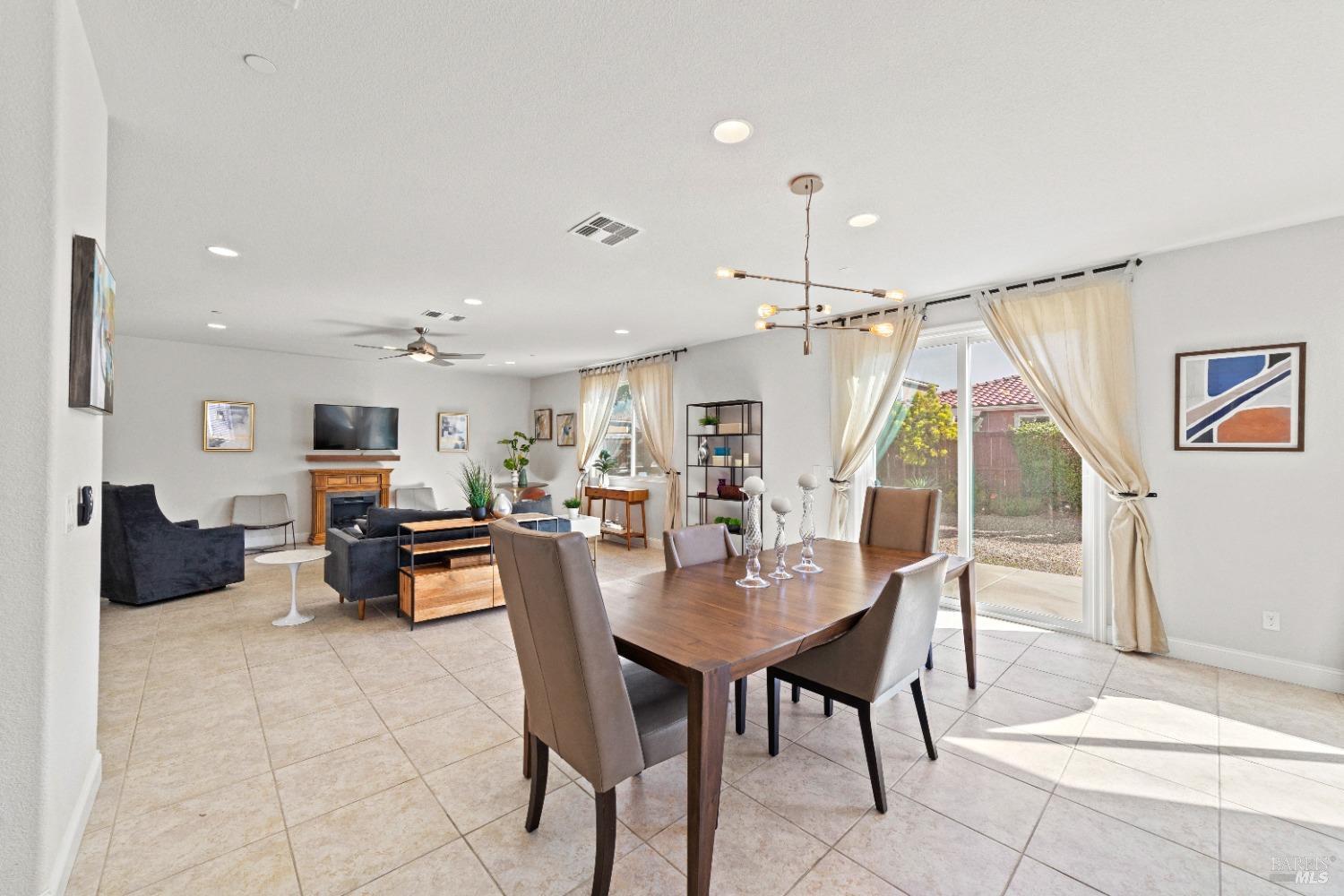 Larson Lane, Fairfield, California image 9