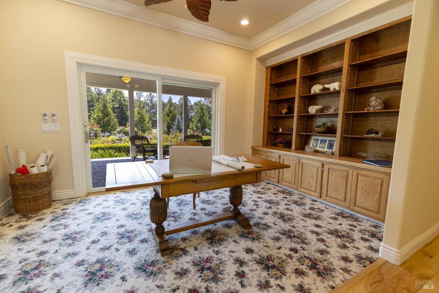 Detail Gallery Image 12 of 76 For 405 Countryside Ct, Santa Rosa,  CA 95401 - 4 Beds | 4 Baths
