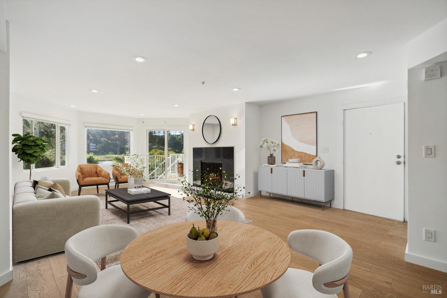 Detail Gallery Image 1 of 1 For 120 Seminary Dr 1a,  Mill Valley,  CA 94941 - 1 Beds | 1 Baths