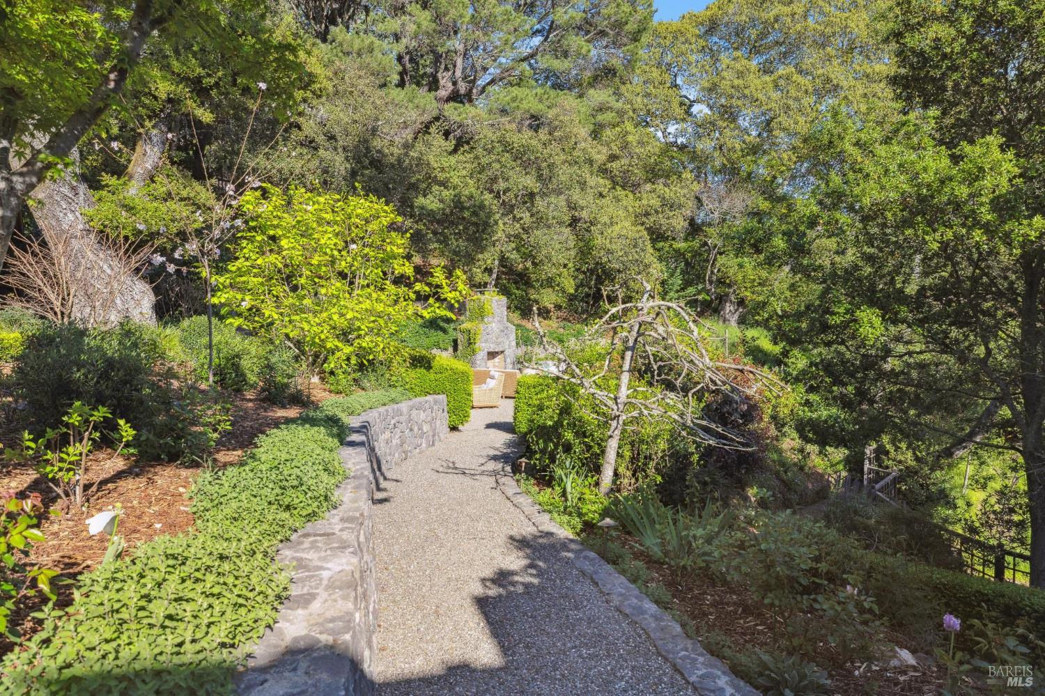 Detail Gallery Image 73 of 85 For 120 Sturdivant Ave, San Anselmo,  CA 94960 - 5 Beds | 4/1 Baths
