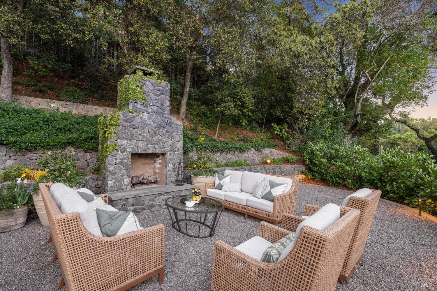 Detail Gallery Image 78 of 85 For 120 Sturdivant Ave, San Anselmo,  CA 94960 - 5 Beds | 4/1 Baths