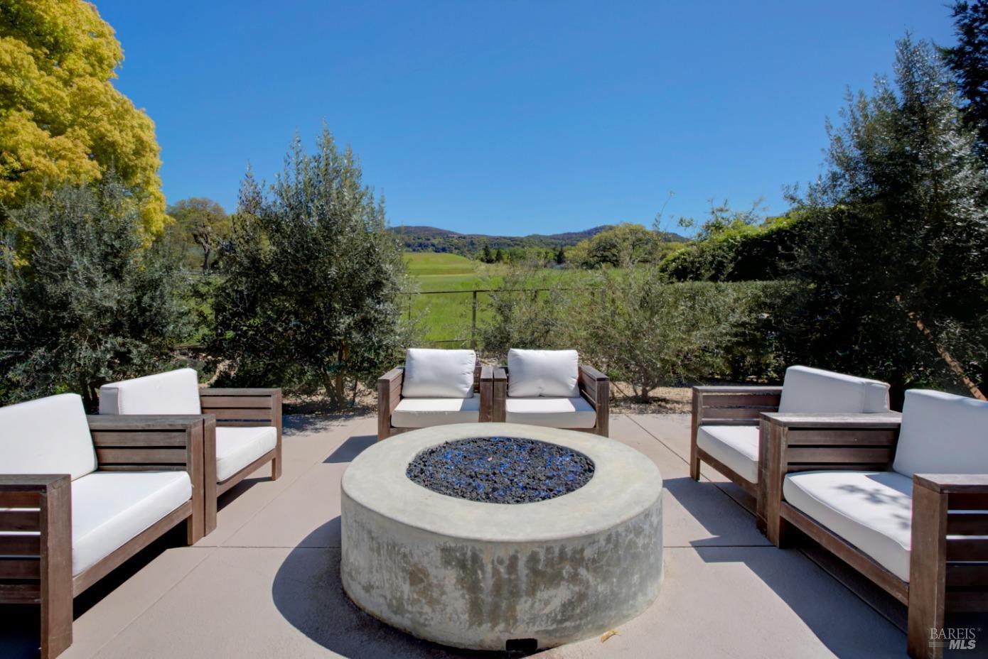 Detail Gallery Image 52 of 88 For 5145 Wild Horse Valley Rd, Napa,  CA 94558 - 5 Beds | 5 Baths