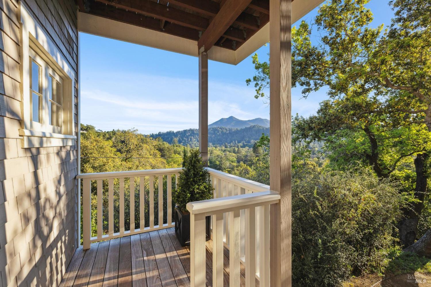 Detail Gallery Image 77 of 85 For 120 Sturdivant Ave, San Anselmo,  CA 94960 - 5 Beds | 4/1 Baths