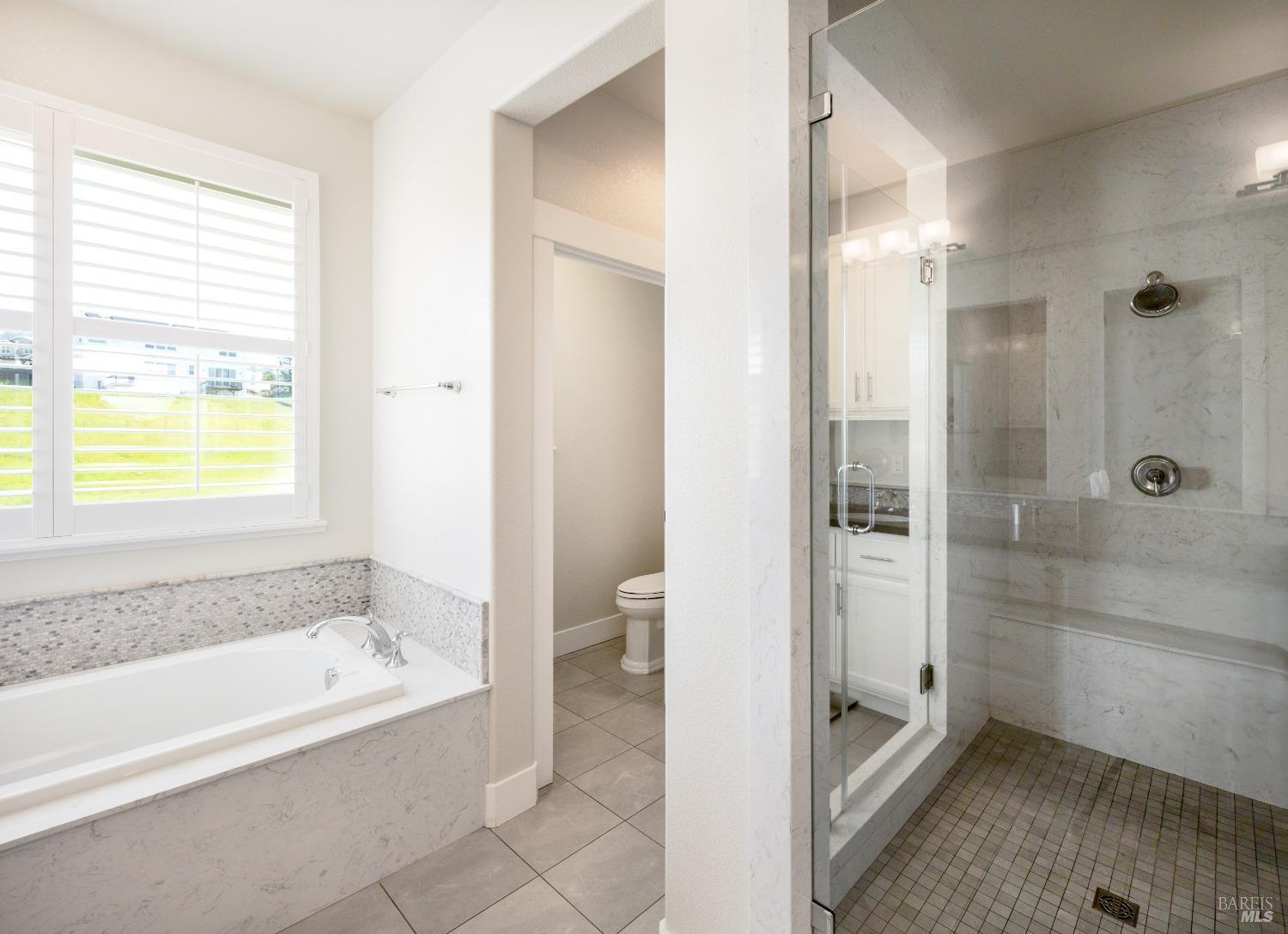 Detail Gallery Image 37 of 67 For 1588 Mystic Point Pl, Santa Rosa,  CA 95409 - 4 Beds | 4/1 Baths