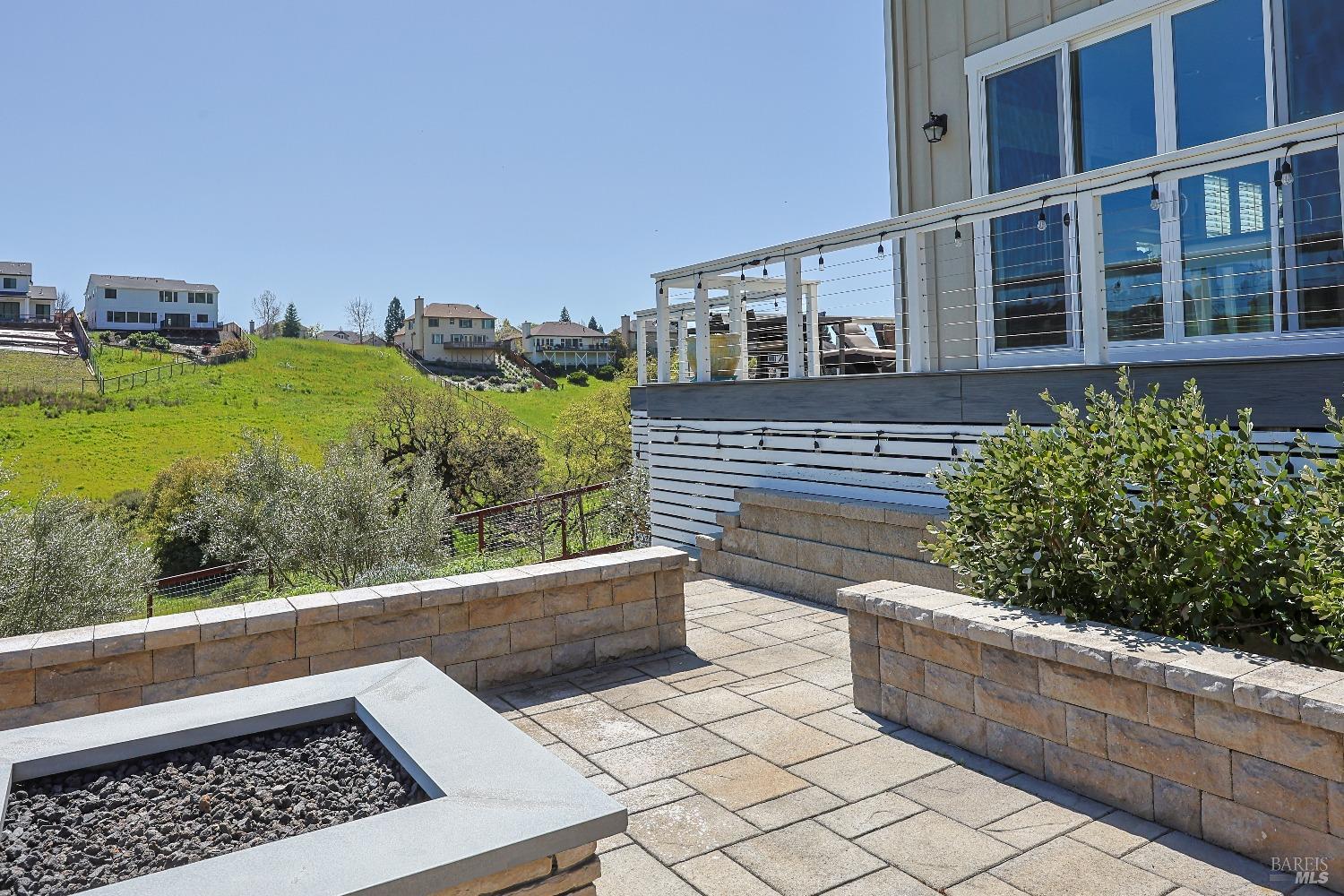 Detail Gallery Image 59 of 67 For 1588 Mystic Point Pl, Santa Rosa,  CA 95409 - 4 Beds | 4/1 Baths