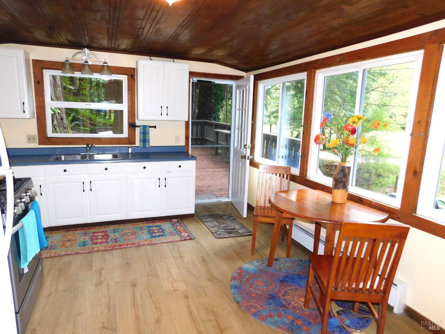 Detail Gallery Image 5 of 31 For 14849 Drake Rd, Guerneville,  CA 95446 - 3 Beds | 2 Baths