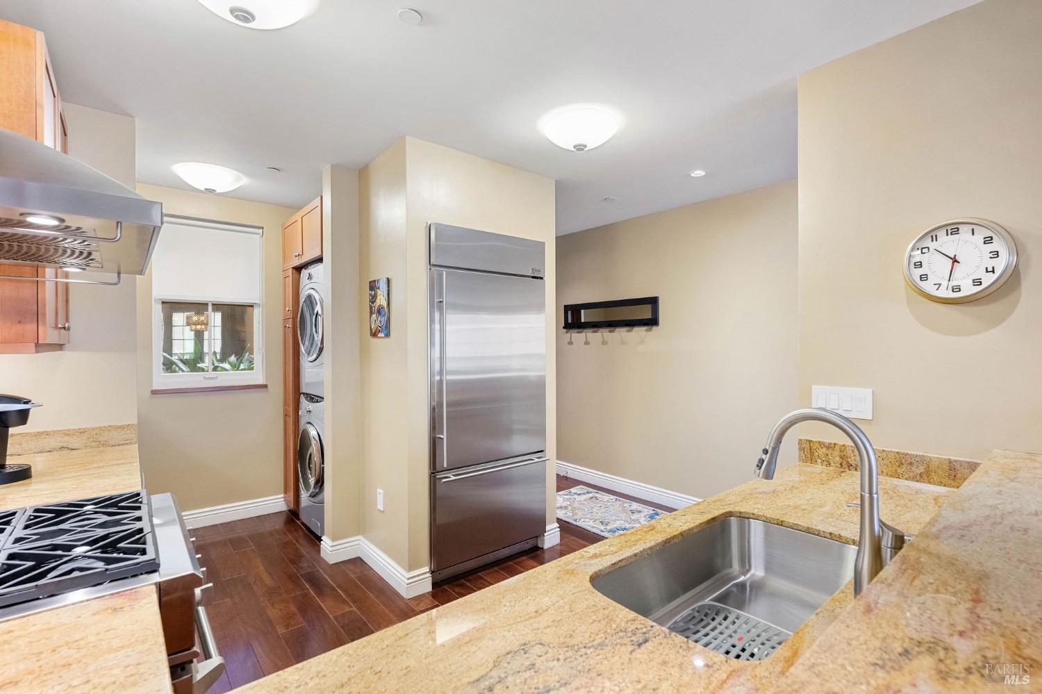 Detail Gallery Image 9 of 36 For 588 Main St #210,  Napa,  CA 94559 - 1 Beds | 1 Baths