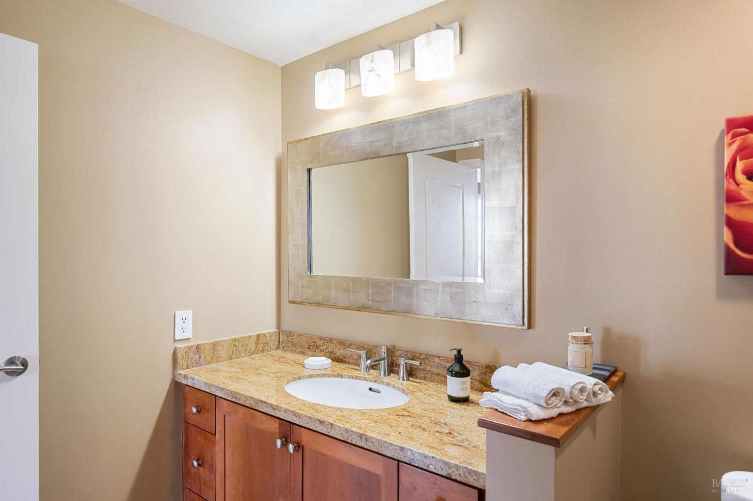 Detail Gallery Image 26 of 36 For 588 Main St #210,  Napa,  CA 94559 - 1 Beds | 1 Baths