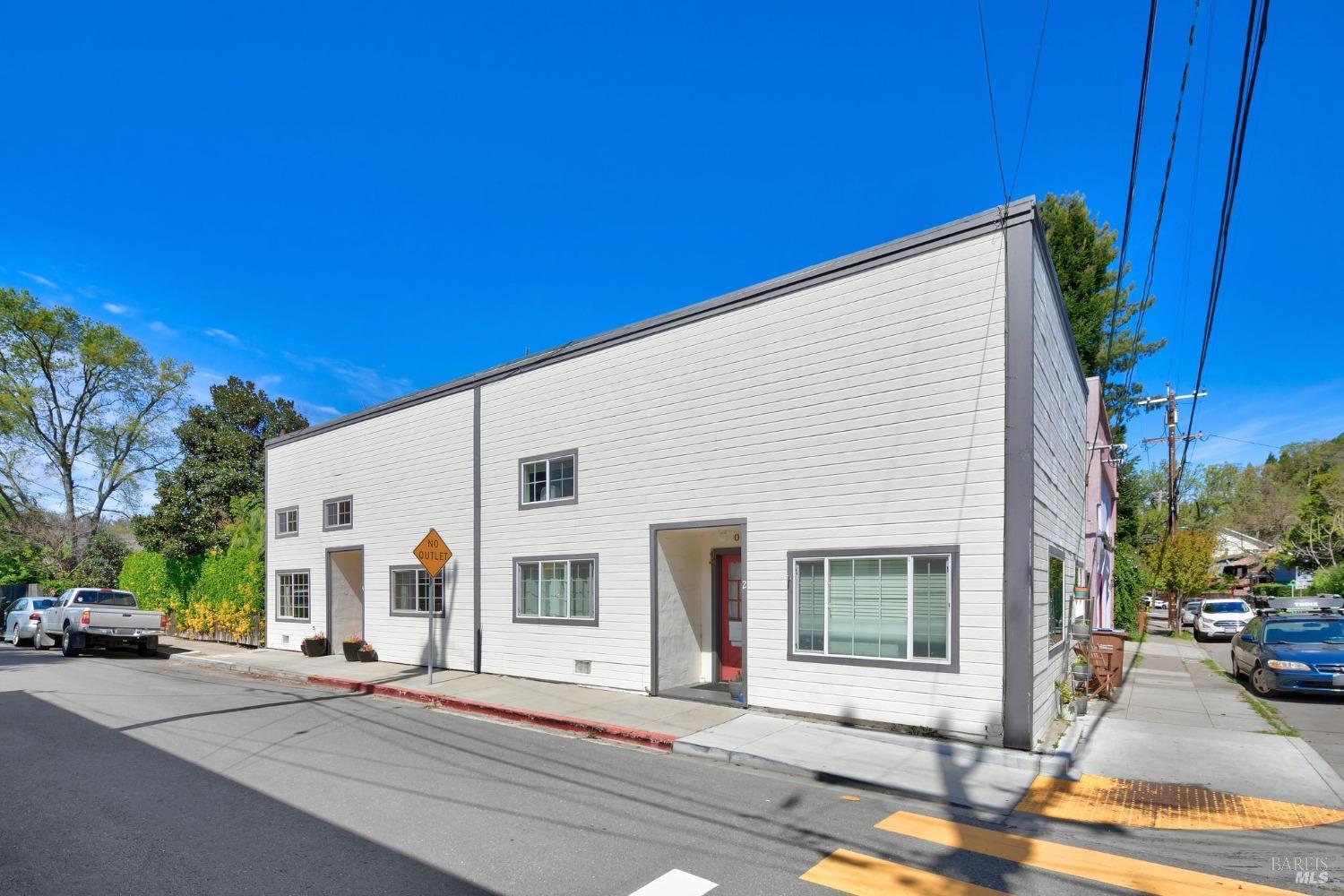 Photo of 24 Florence Ave in San Anselmo, CA