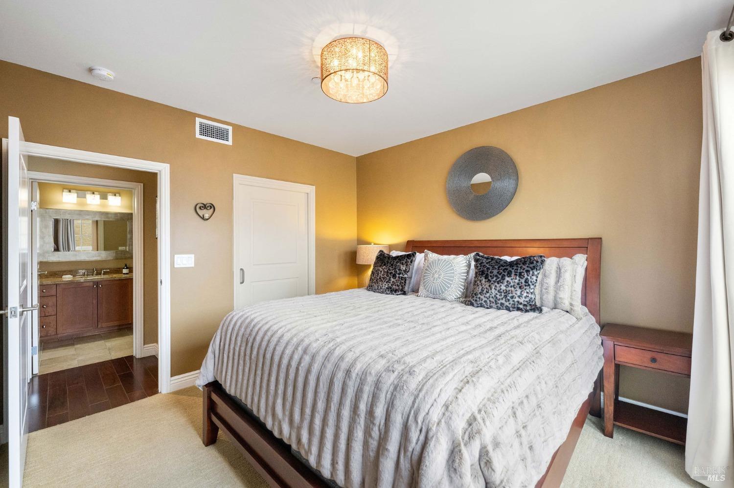 Detail Gallery Image 23 of 36 For 588 Main St #210,  Napa,  CA 94559 - 1 Beds | 1 Baths