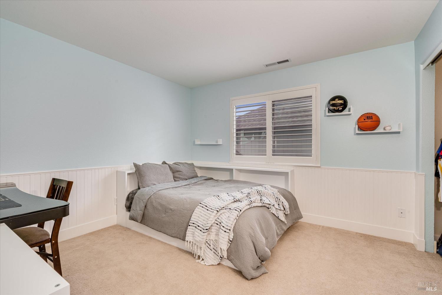 Detail Gallery Image 34 of 47 For 5717 Evening Way, Santa Rosa,  CA 95409 - 4 Beds | 2/1 Baths