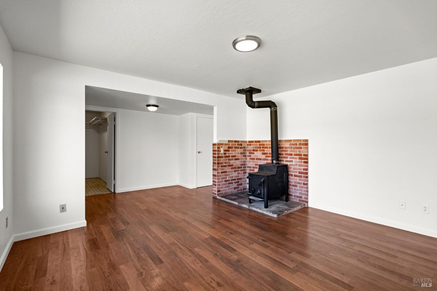 Detail Gallery Image 7 of 36 For 18755 School St, Sonoma,  CA 95476 - 3 Beds | 2 Baths