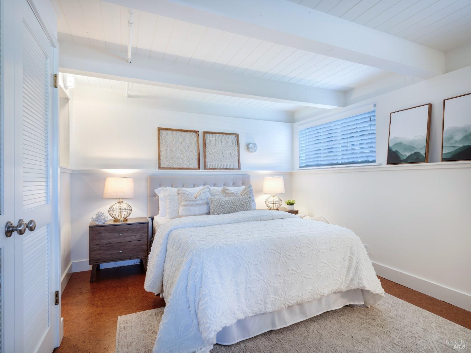 Detail Gallery Image 18 of 37 For 46 S 40 Dock Unkn, Sausalito,  CA 94965 - 2 Beds | 1/1 Baths