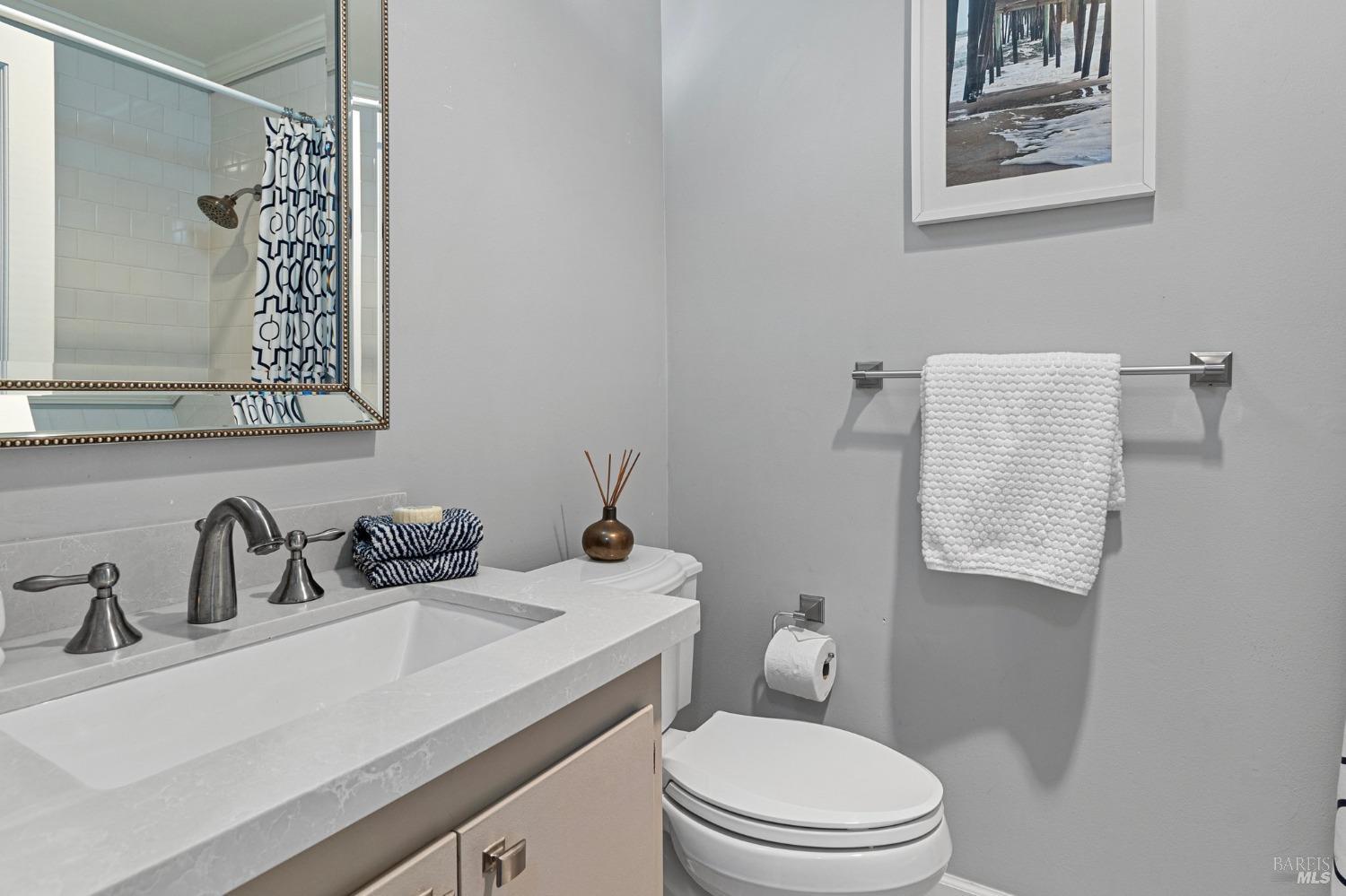 Detail Gallery Image 19 of 36 For 312 Donahue St, Sausalito,  CA 94965 - 2 Beds | 2/1 Baths