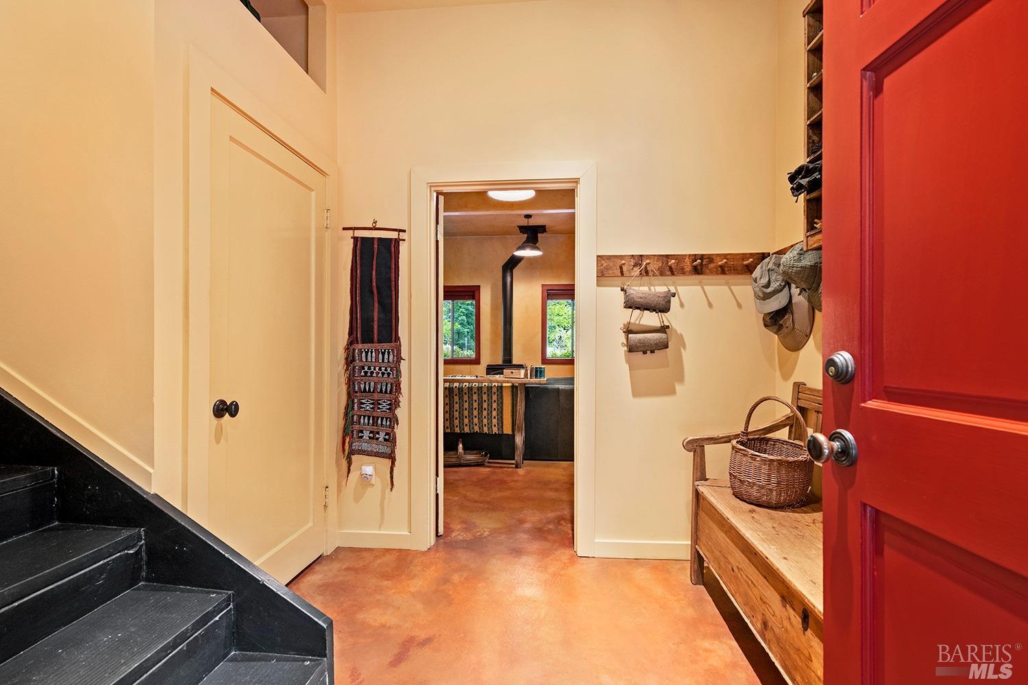 Detail Gallery Image 3 of 70 For 5362 Mill Creek Rd, Healdsburg,  CA 95448 - 2 Beds | 2 Baths