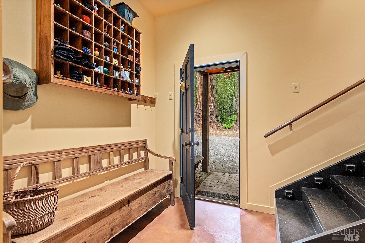 Detail Gallery Image 4 of 70 For 5362 Mill Creek Rd, Healdsburg,  CA 95448 - 2 Beds | 2 Baths