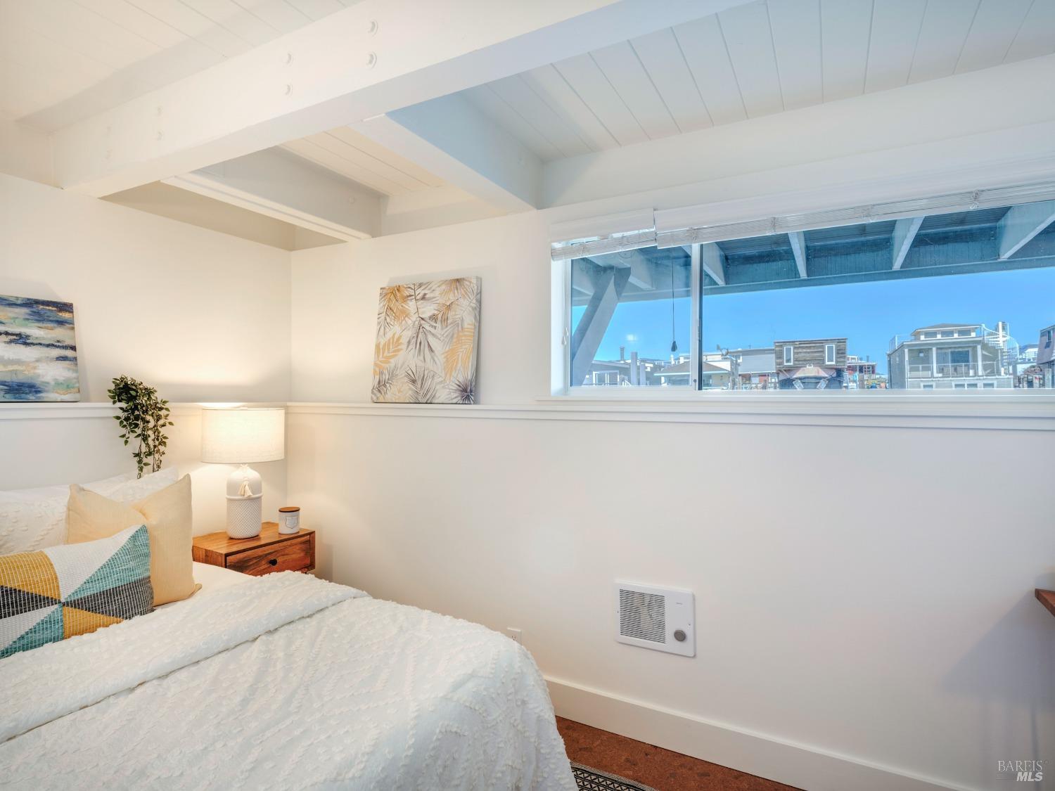 Detail Gallery Image 15 of 37 For 46 S 40 Dock Unkn, Sausalito,  CA 94965 - 2 Beds | 1/1 Baths