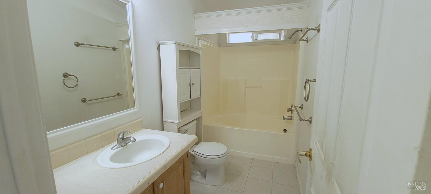 Detail Gallery Image 6 of 16 For 8089 a St, Windsor,  CA 95492 - 3 Beds | 2 Baths