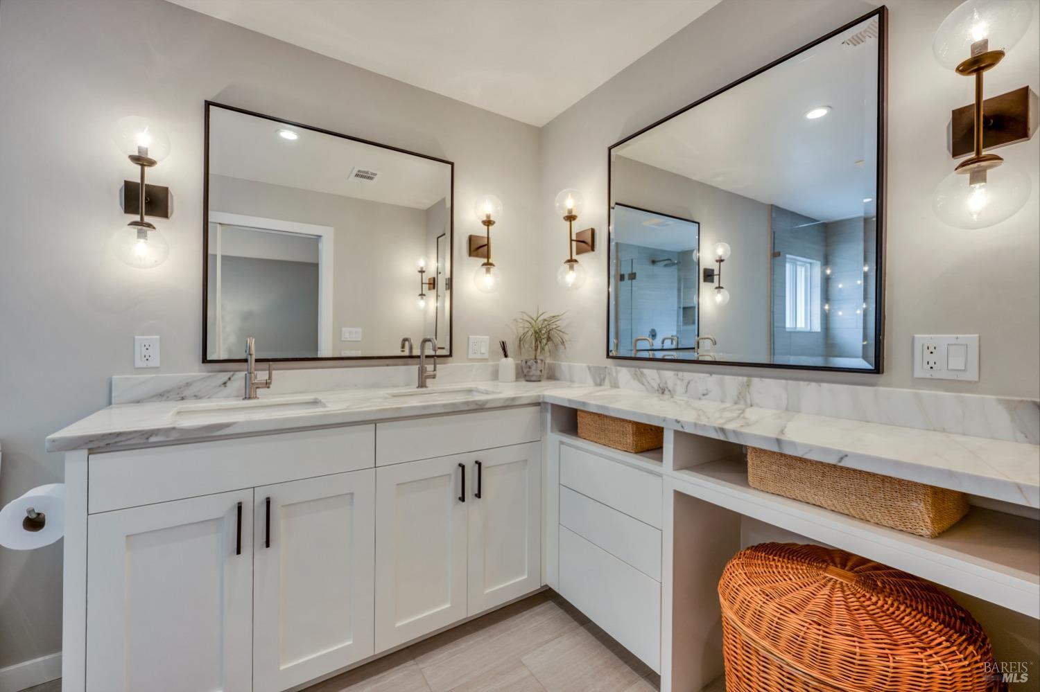 Detail Gallery Image 24 of 40 For 472 York Ct, Sonoma,  CA 95476 - 4 Beds | 2/1 Baths