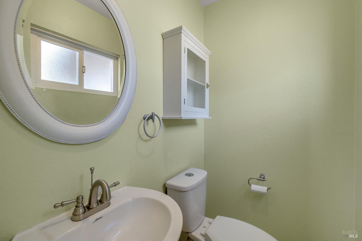 Detail Gallery Image 14 of 31 For 598 Cherrywood Dr, Santa Rosa,  CA 95407 - 3 Beds | 2 Baths