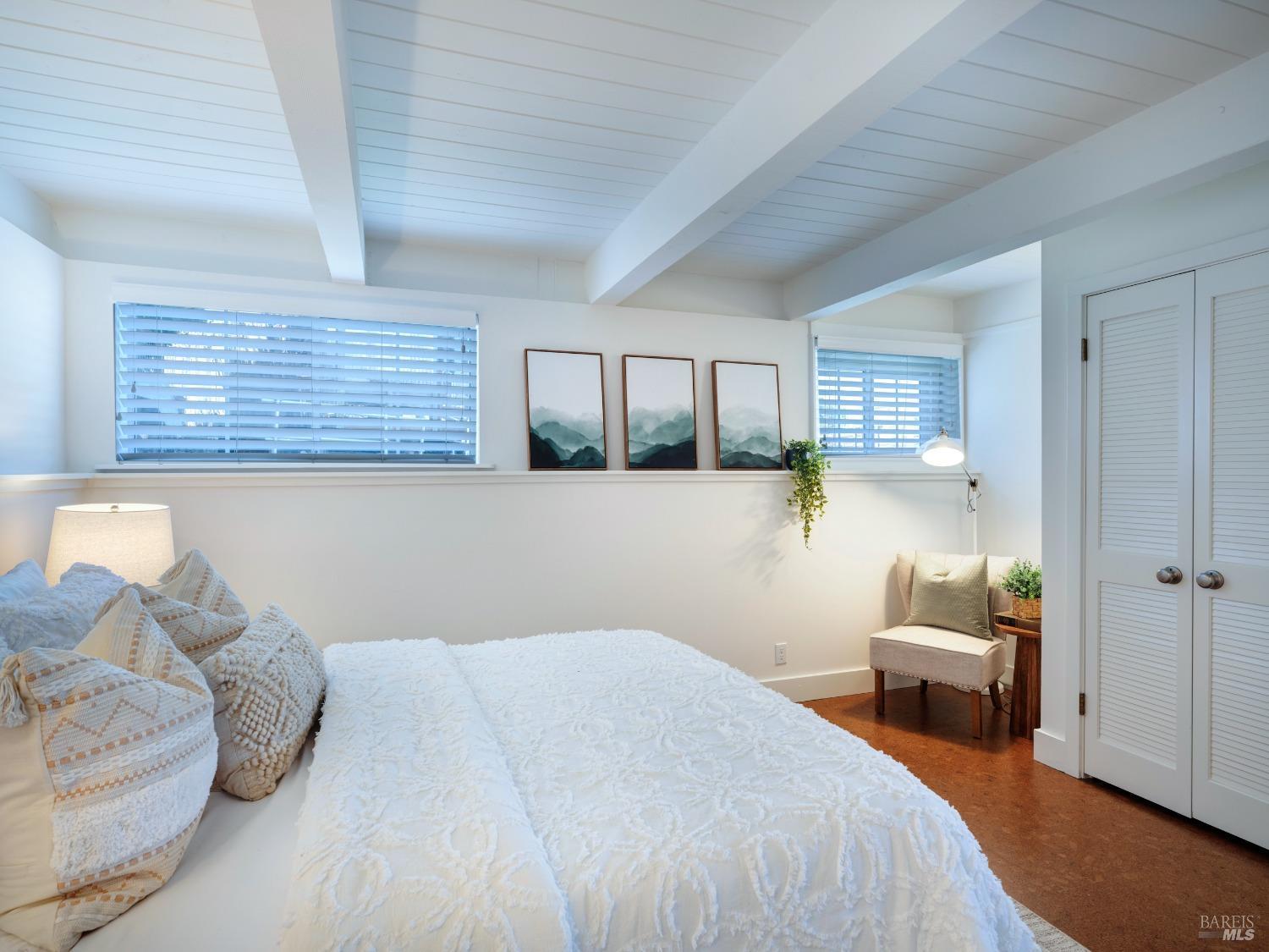 Detail Gallery Image 19 of 37 For 46 S 40 Dock Unkn, Sausalito,  CA 94965 - 2 Beds | 1/1 Baths