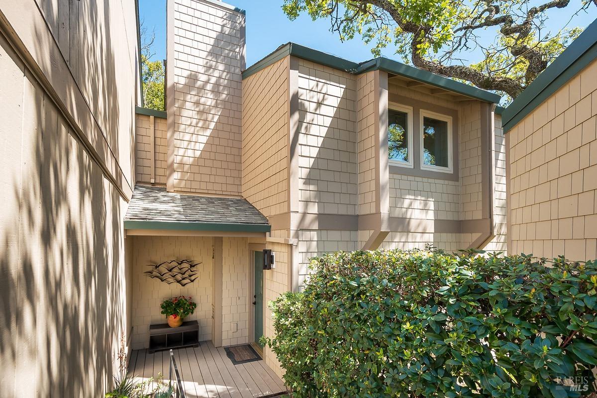 Detail Gallery Image 29 of 34 For 9 Lupine Cir, Novato,  CA 94947 - 3 Beds | 2/1 Baths
