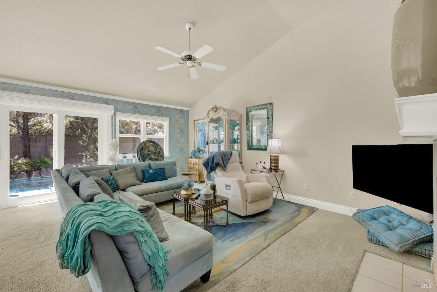 Detail Gallery Image 18 of 65 For 236 Fairgate Dr, Vacaville,  CA 95687 - 4 Beds | 2 Baths