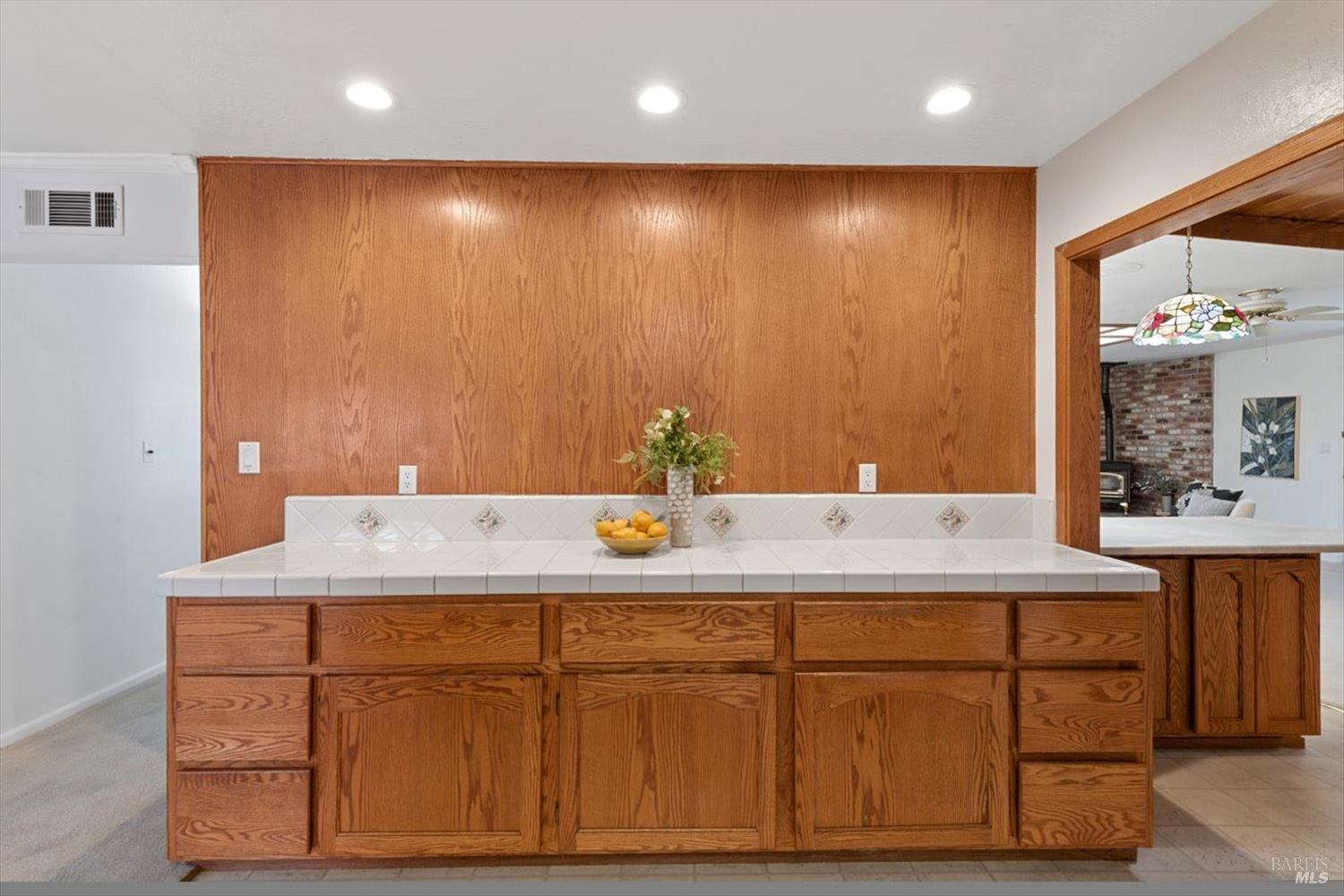 Detail Gallery Image 14 of 43 For 208 Grape St, Vacaville,  CA 95688 - 3 Beds | 2 Baths