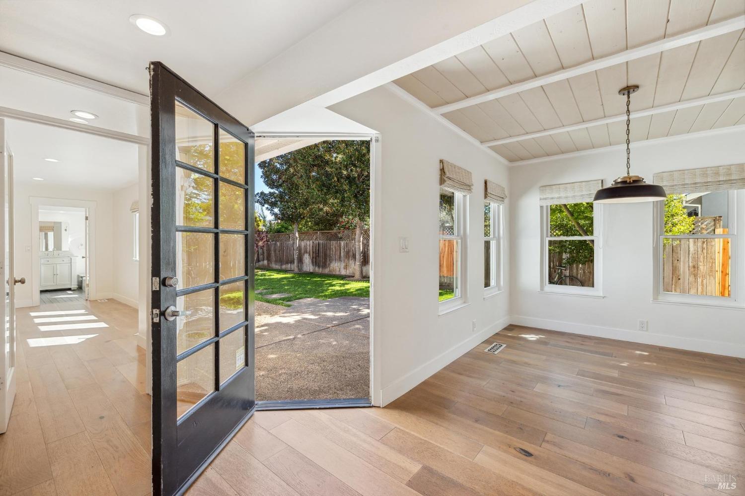 Detail Gallery Image 30 of 41 For 440 E Macarthur St, Sonoma,  CA 95476 - 3 Beds | 2 Baths