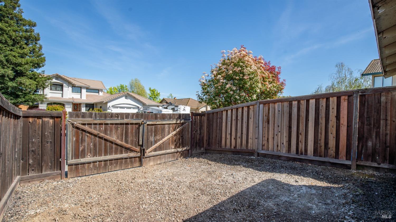 Detail Gallery Image 54 of 54 For 106 Fallen Leaf Dr, Vacaville,  CA 95687 - 4 Beds | 2/1 Baths