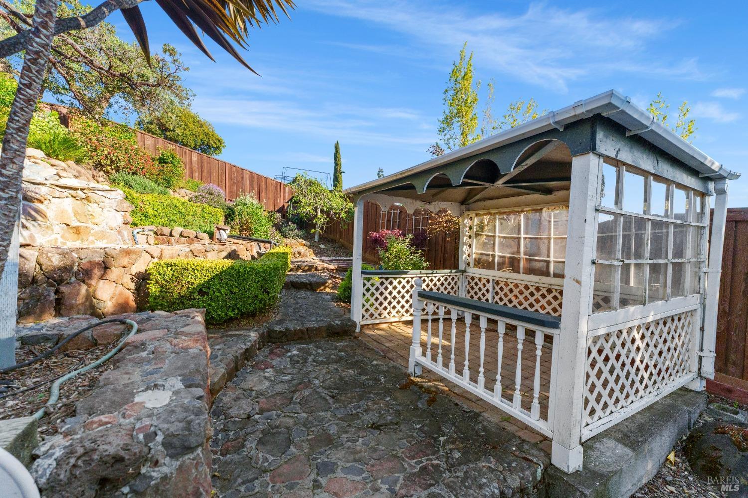 Detail Gallery Image 67 of 75 For 610 Lori Dr, Benicia,  CA 94510 - 3 Beds | 2/1 Baths