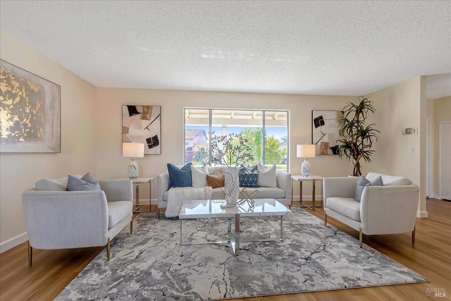 Detail Gallery Image 11 of 75 For 2515 Glen Hastings Ct, San Jose,  CA 95148 - 4 Beds | 2/1 Baths