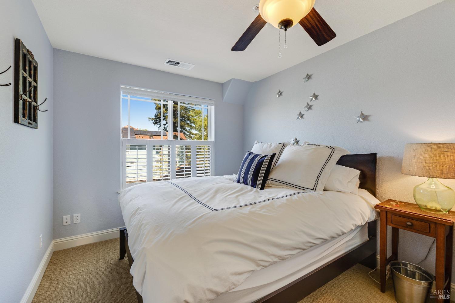 Detail Gallery Image 19 of 35 For 125 Johnson St, Windsor,  CA 95492 - 3 Beds | 2/1 Baths