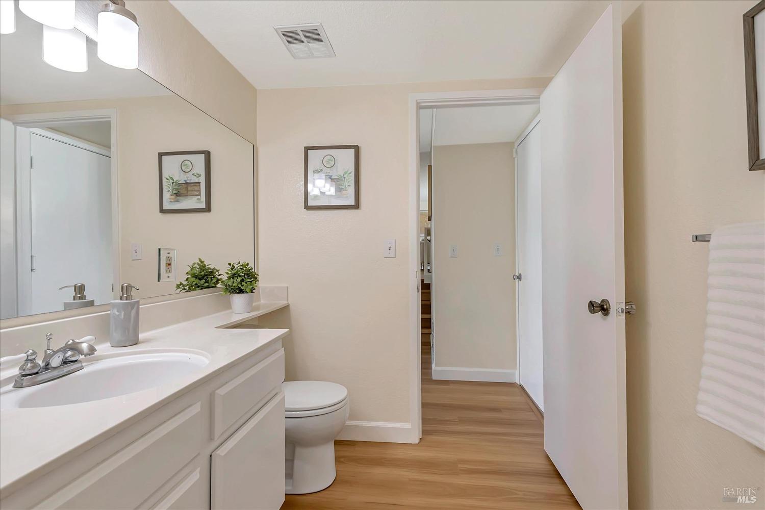 Detail Gallery Image 52 of 75 For 2515 Glen Hastings Ct, San Jose,  CA 95148 - 4 Beds | 2/1 Baths