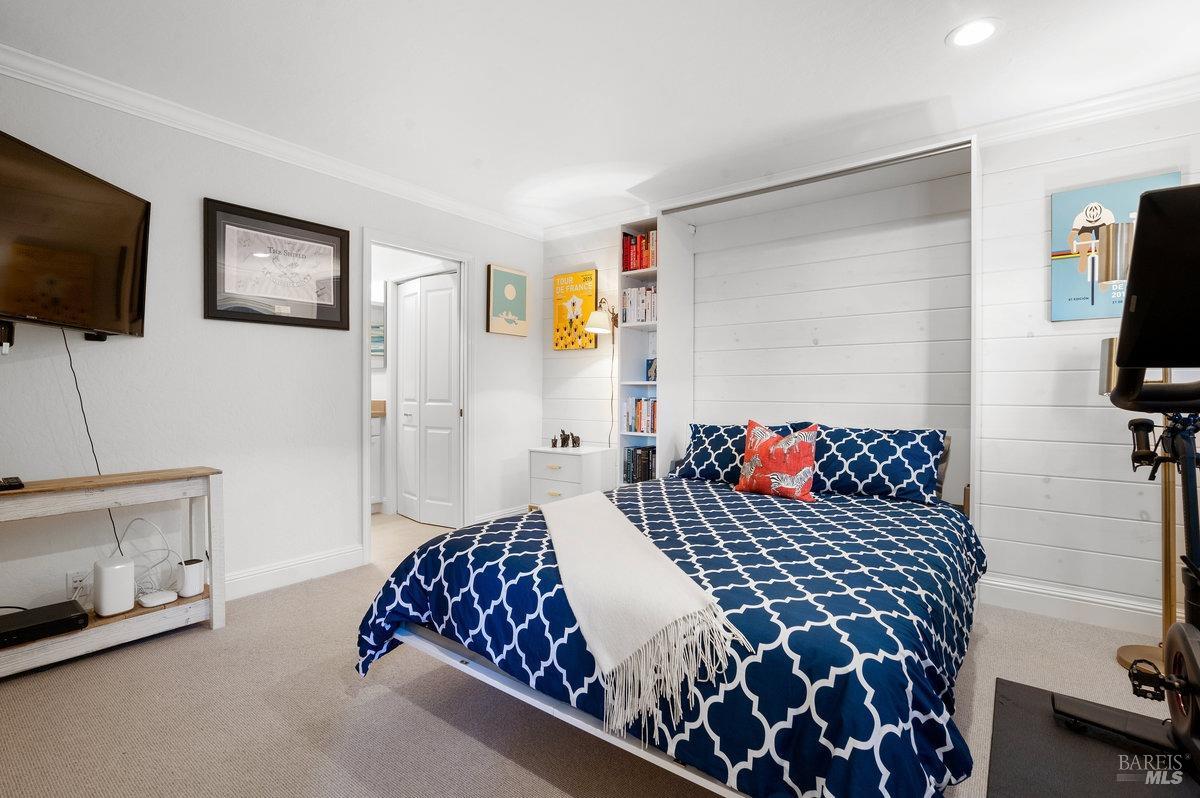 Detail Gallery Image 27 of 41 For 21 Crescent Ave, Sausalito,  CA 94965 - 2 Beds | 2 Baths