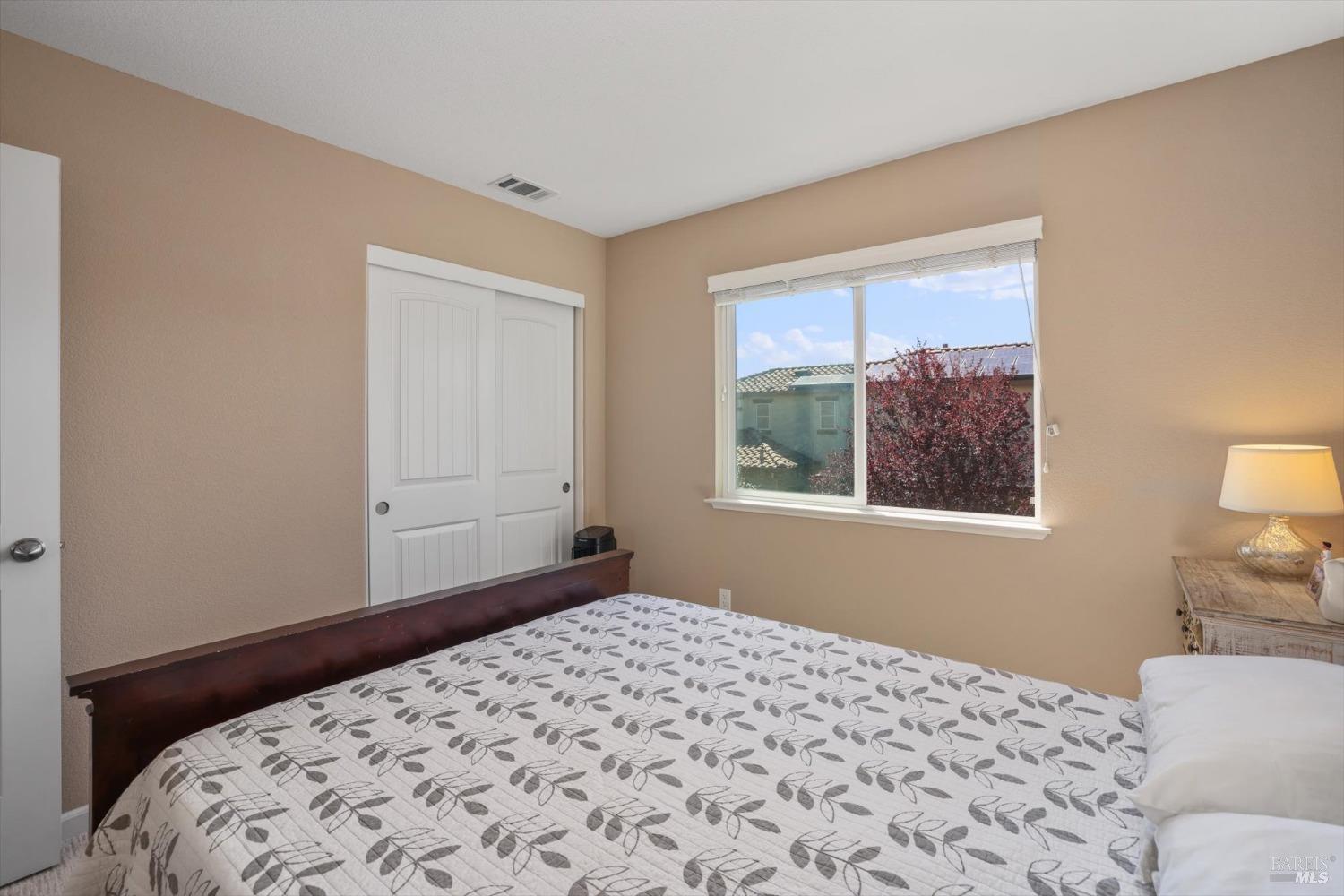Detail Gallery Image 47 of 58 For 649 Embassy Cir, Vacaville,  CA 95688 - 4 Beds | 2/1 Baths