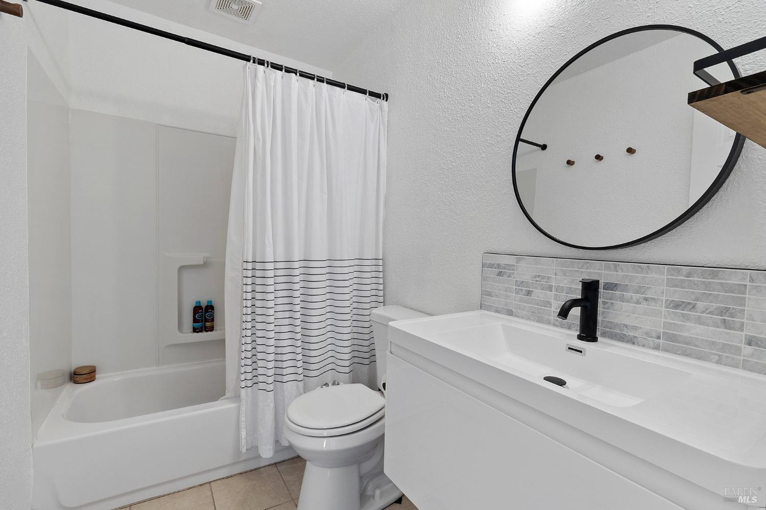 Detail Gallery Image 15 of 25 For 139 Dillon Dr, Vallejo,  CA 94589 - 3 Beds | 1 Baths
