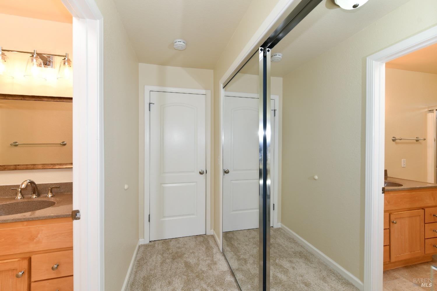 Detail Gallery Image 16 of 32 For 2457 Carriage Pl, Napa,  CA 94558 - 3 Beds | 2 Baths