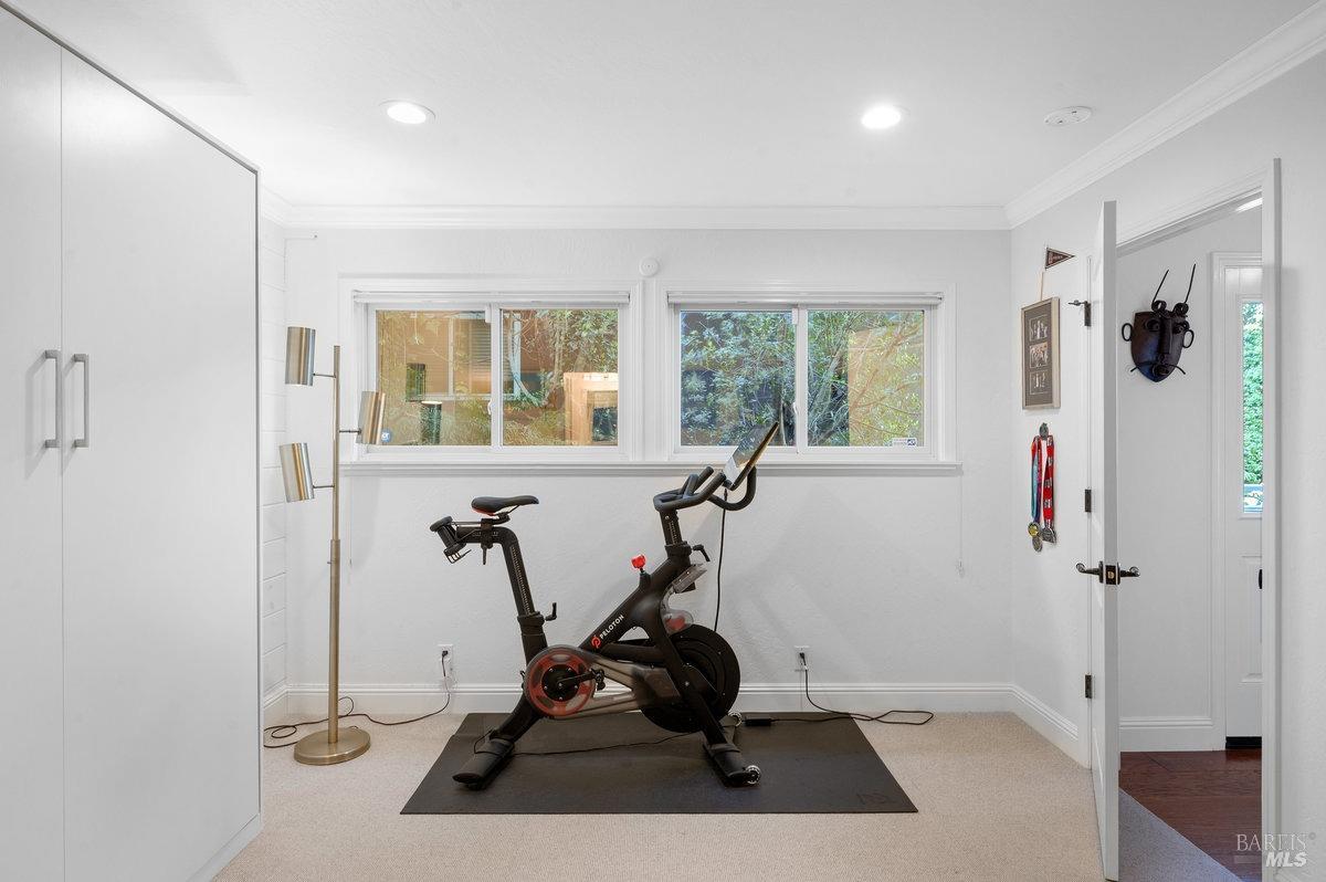 Detail Gallery Image 29 of 40 For 21 Crescent Ave, Sausalito,  CA 94965 - 2 Beds | 2 Baths