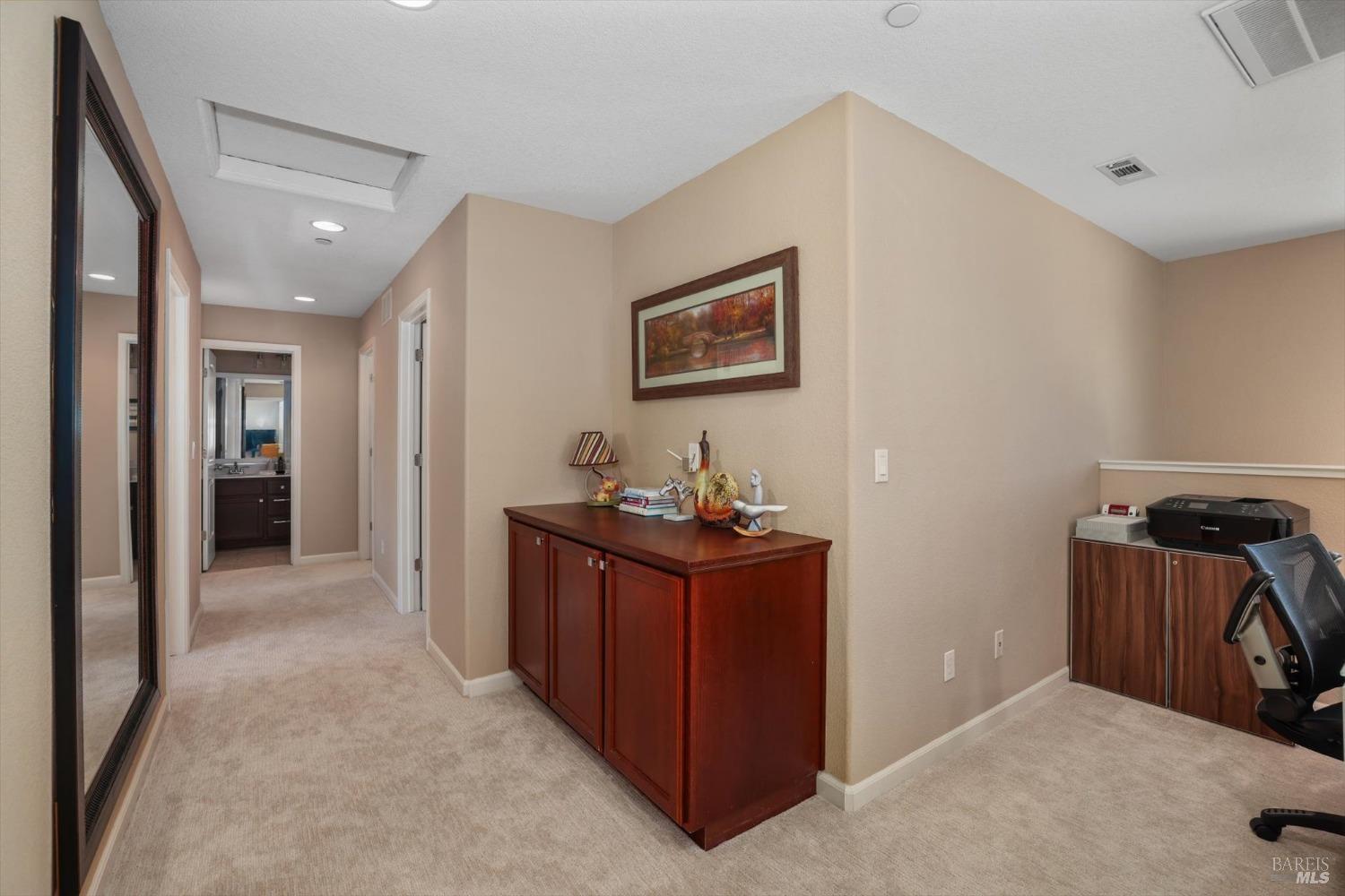 Detail Gallery Image 43 of 58 For 649 Embassy Cir, Vacaville,  CA 95688 - 4 Beds | 2/1 Baths