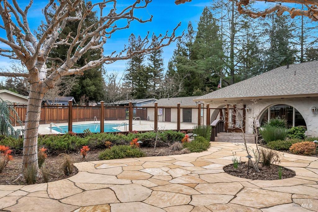 Detail Gallery Image 35 of 37 For 21 Los Robles Ct, Saint Helena,  CA 94574 - 2 Beds | 2 Baths