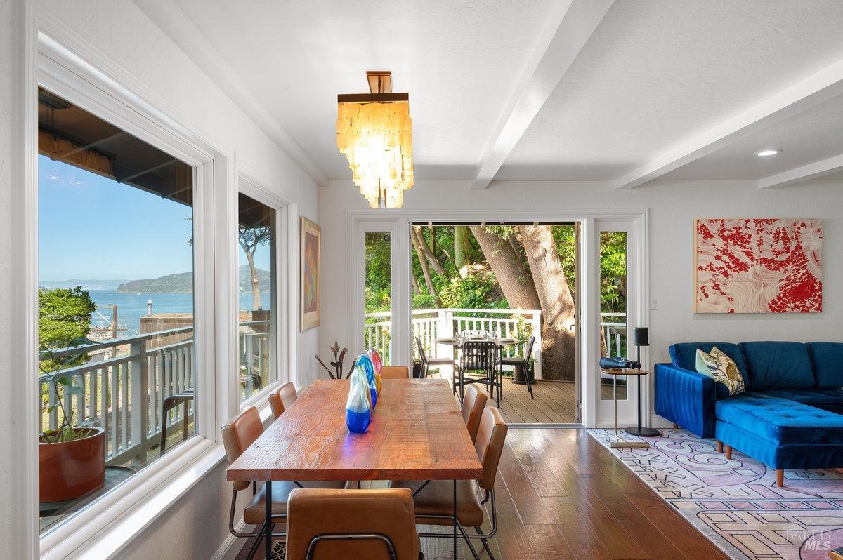 Detail Gallery Image 11 of 40 For 21 Crescent Ave, Sausalito,  CA 94965 - 2 Beds | 2 Baths
