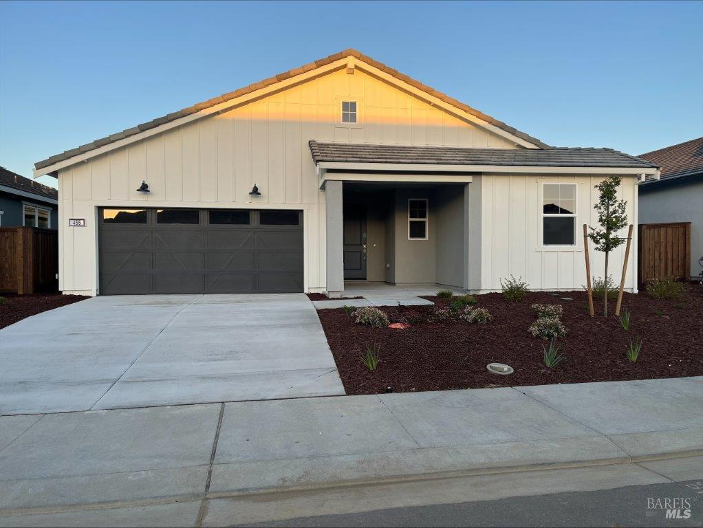 Detail Gallery Image 1 of 6 For 455 Barn Owl Ln, Dixon,  CA 95620 - 2 Beds | 2/1 Baths